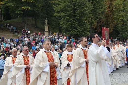 12. Pielgrzymka Rodzin Diecezji Bielsko-Żywieckiej do Kalwarii Zebrzydowskiej - 2019, cz. 1