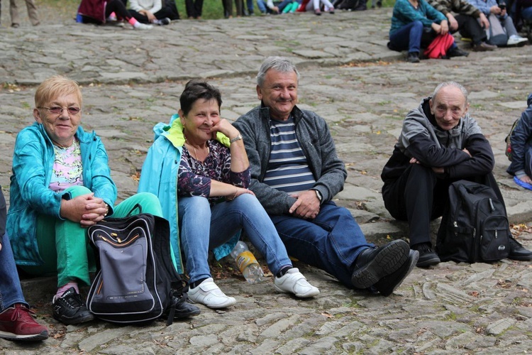 12. Pielgrzymka Rodzin Diecezji Bielsko-Żywieckiej do Kalwarii Zebrzydowskiej - 2019, cz. 1