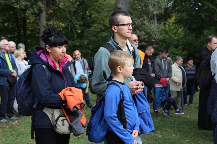 12. Pielgrzymka Rodzin Diecezji Bielsko-Żywieckiej do Kalwarii Zebrzydowskiej - 2019, cz. 1