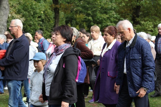 12. Pielgrzymka Rodzin Diecezji Bielsko-Żywieckiej do Kalwarii Zebrzydowskiej - 2019, cz. 1