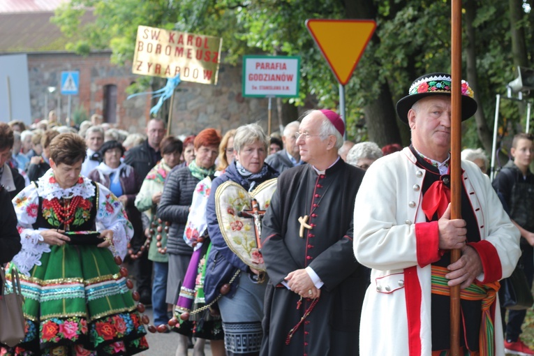 XV Pielgrzymka Kół Żywego Różańca do Domaniewic