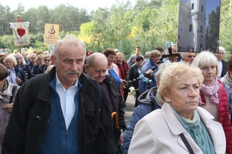 XV Pielgrzymka Kół Żywego Różańca do Domaniewic