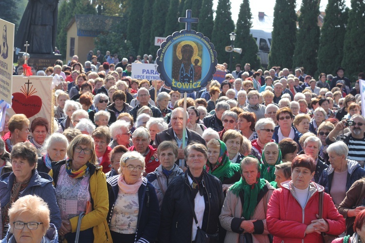 XV Pielgrzymka Kół Żywego Różańca do Domaniewic