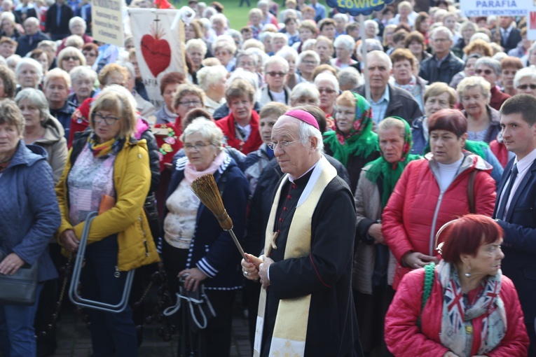 XV Pielgrzymka Kół Żywego Różańca do Domaniewic