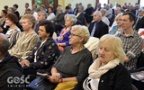 Przedstawiciele rad parafialnych z diecezji świdnickiej w auli WSD.