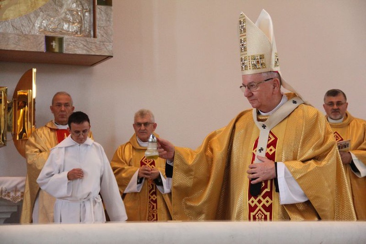 Konsekracja kościoła Świętej Rodziny w Lublinie