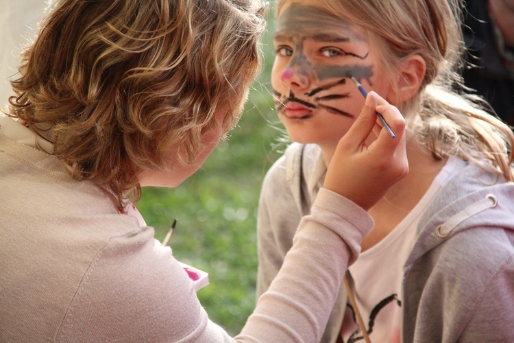 Piknik parafialny na Muchoborze Wielkim