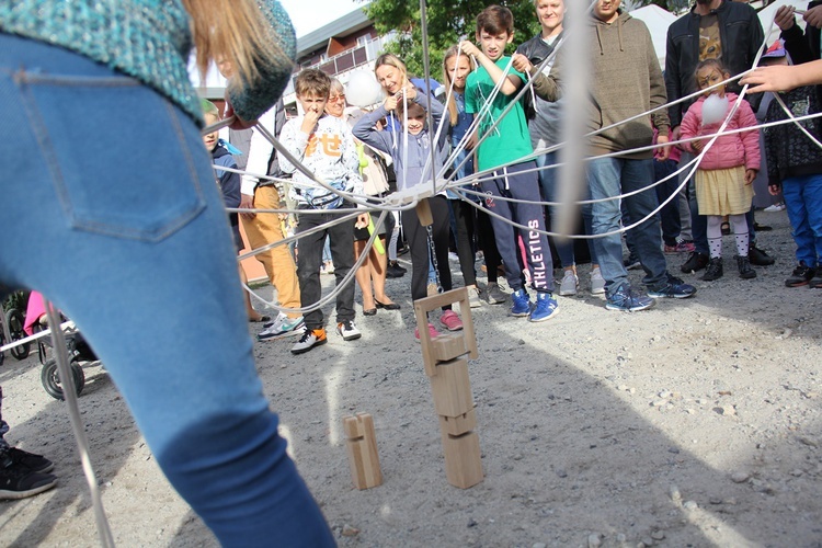 Piknik parafialny na Muchoborze Wielkim