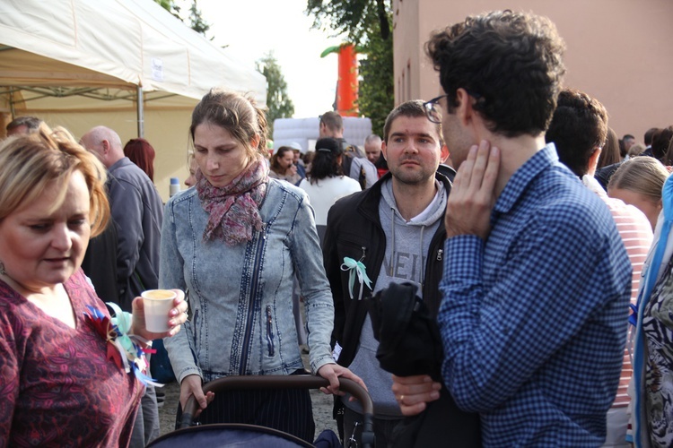 Piknik parafialny na Muchoborze Wielkim