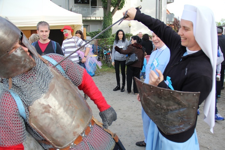 Piknik parafialny na Muchoborze Wielkim