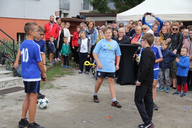 Piknik parafialny na Muchoborze Wielkim