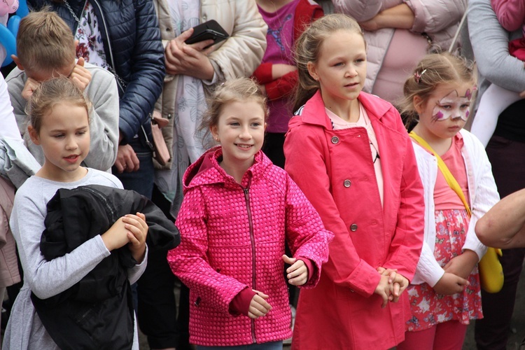 Piknik parafialny na Muchoborze Wielkim