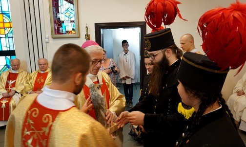 Abp Wiktor Skworc: Pokazujecie, że "być" przewyższa "mieć".