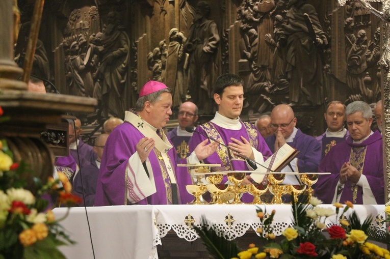 Pogrzeb śp. ks. prał. Mariana Biskupa