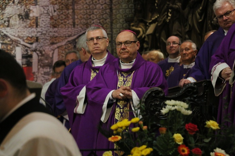 Pogrzeb śp. ks. prał. Mariana Biskupa