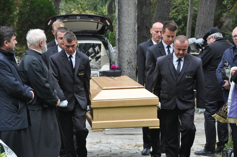 Pogrzeb śp. ks. prał. Mariana Biskupa