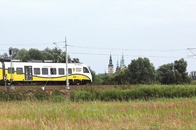 ▲	Pociągi pojadą także z Wrocławia do Pragi.