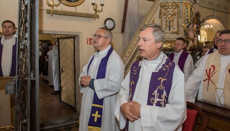 Uroczystości pogrzebowe o. Andrzeja Smołki SSCC