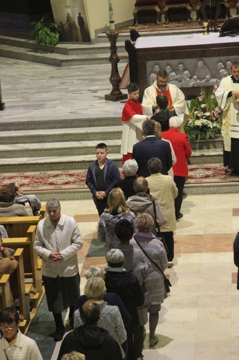 Wprowadzenie figury św. Michała Archanioła w parafii pw. NMP Królowej Polski w Świdnicy