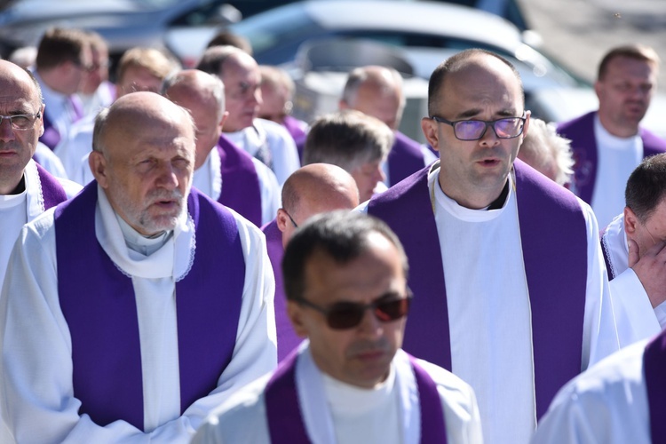 Pogrzeb śp. ks. Alojzego Drożdża