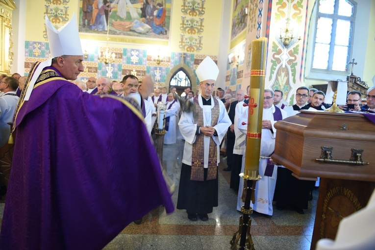 Pogrzeb śp. ks. Alojzego Drożdża