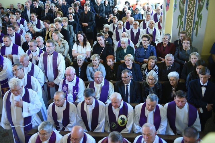 Pogrzeb śp. ks. Alojzego Drożdża