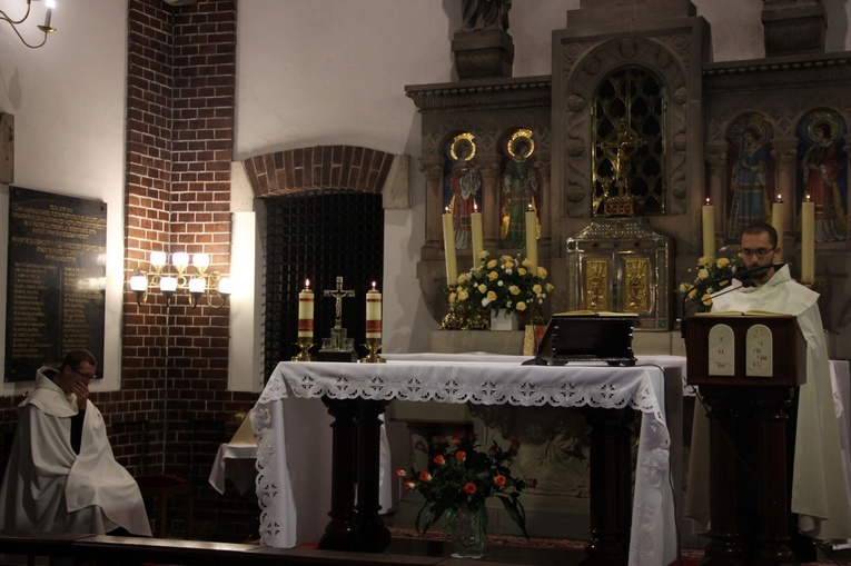 Odpust św. Teresy od Dzieciątka Jezus u karmelitanek bosych