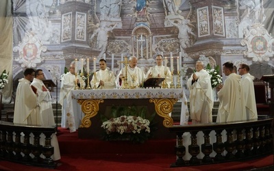 2 października modlono się w świdnickiej katedrze o życie wieczne dla śp. Kornela Morawieckiego.