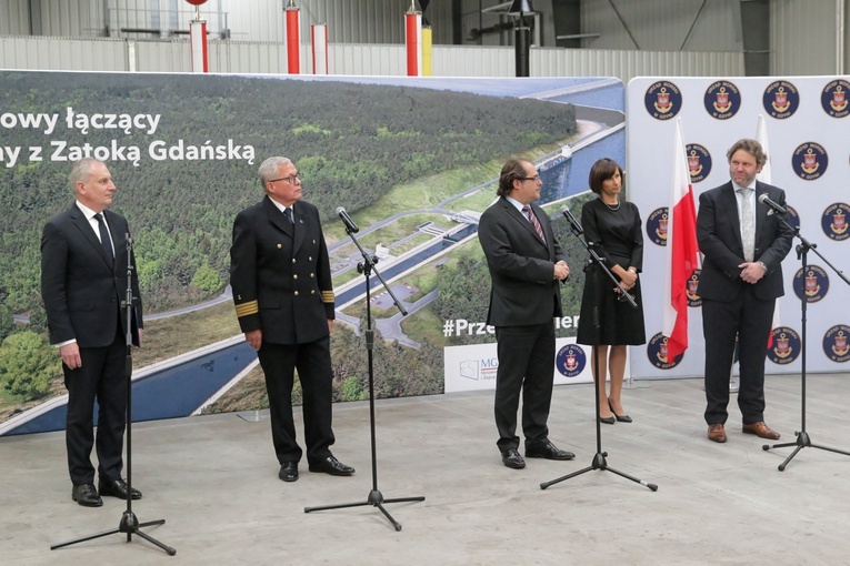 Podpisano umowę ws. budowy kanału żeglugowego przez Mierzeję Wiślaną