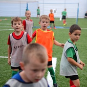 Tychy. Szkoła Mistrzostwa Sportowego z nową halą. Sztuczna nawierzchnia i treningi cały rok