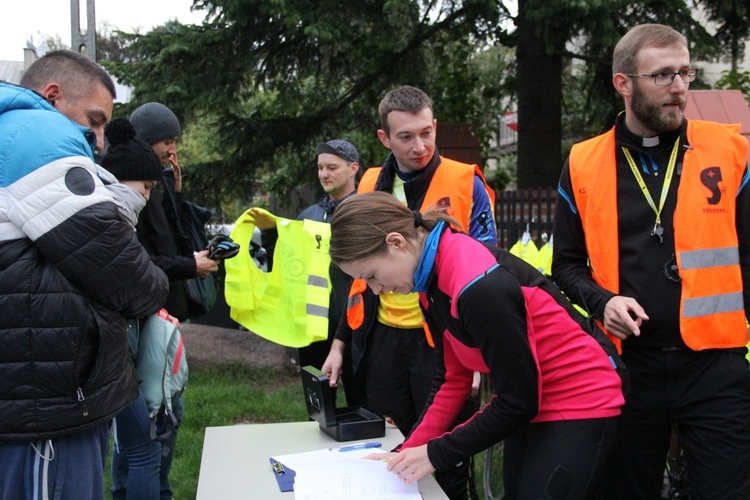 Pielgrzymka rowerowa do Ostrówka