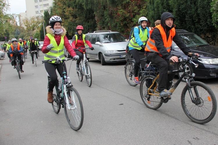 Pielgrzymka rowerowa do Ostrówka