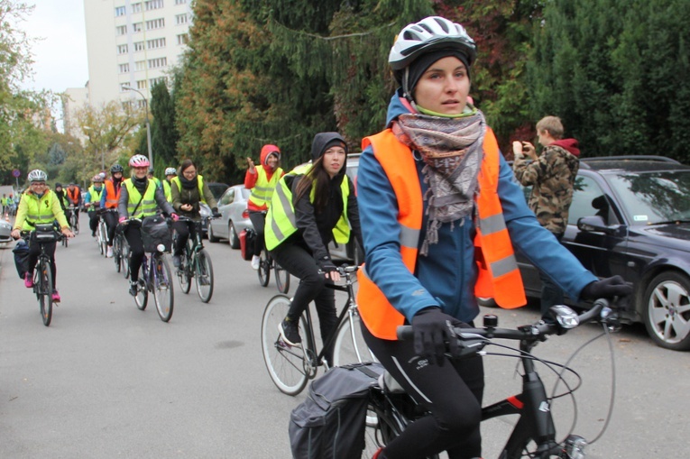 Pielgrzymka rowerowa do Ostrówka