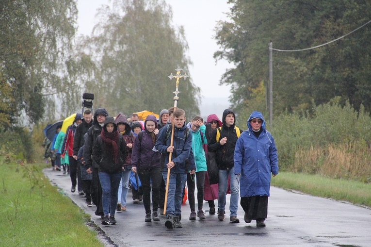 Pielgrzymka jadwiżańska z Brzegu Dolnego do Łososiowic