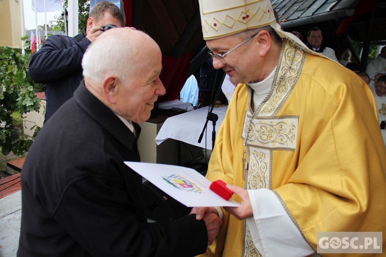 Pielgrzymka Róż Żywego Różańca do Rokitna