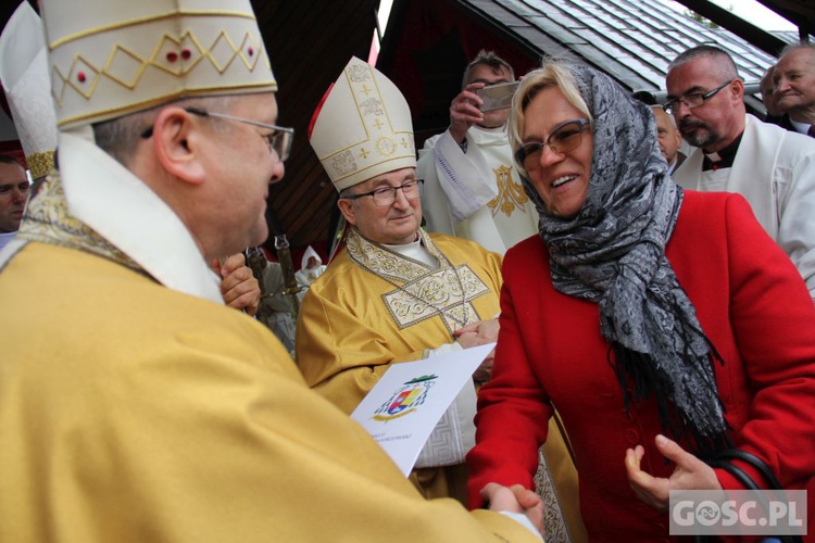 Pielgrzymka Róż Żywego Różańca do Rokitna