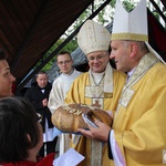 Pielgrzymka Róż Żywego Różańca do Rokitna