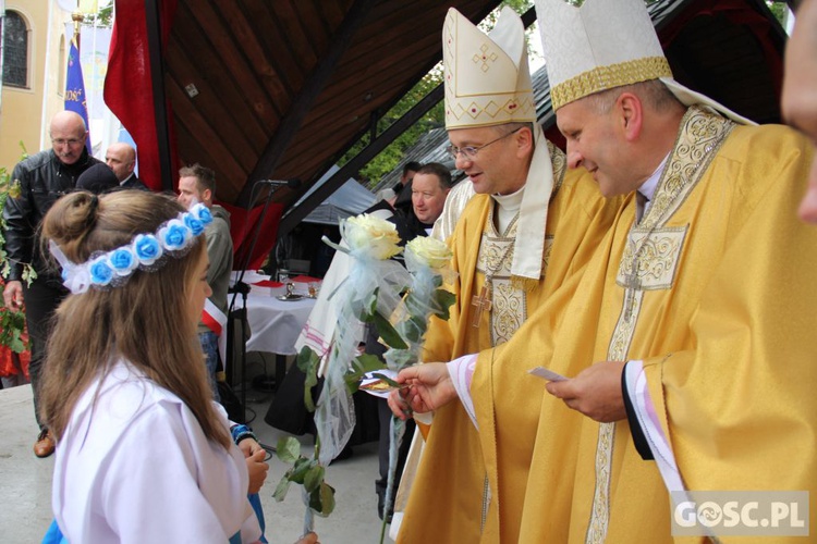 Pielgrzymka Róż Żywego Różańca do Rokitna