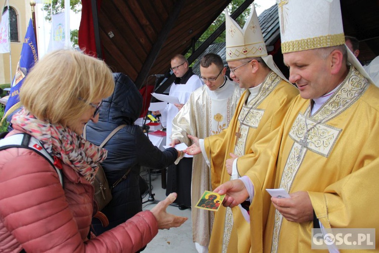 Pielgrzymka Róż Żywego Różańca do Rokitna