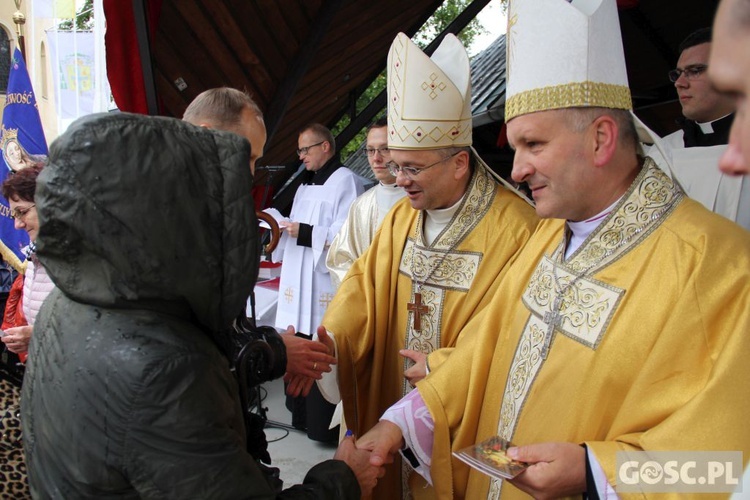 Pielgrzymka Róż Żywego Różańca do Rokitna