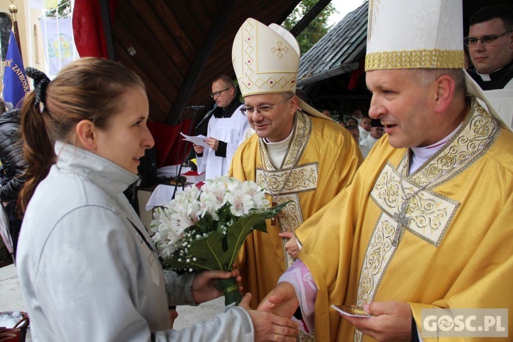 Pielgrzymka Róż Żywego Różańca do Rokitna