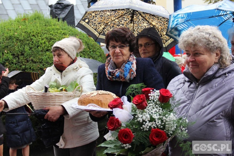 Pielgrzymka Róż Żywego Różańca do Rokitna