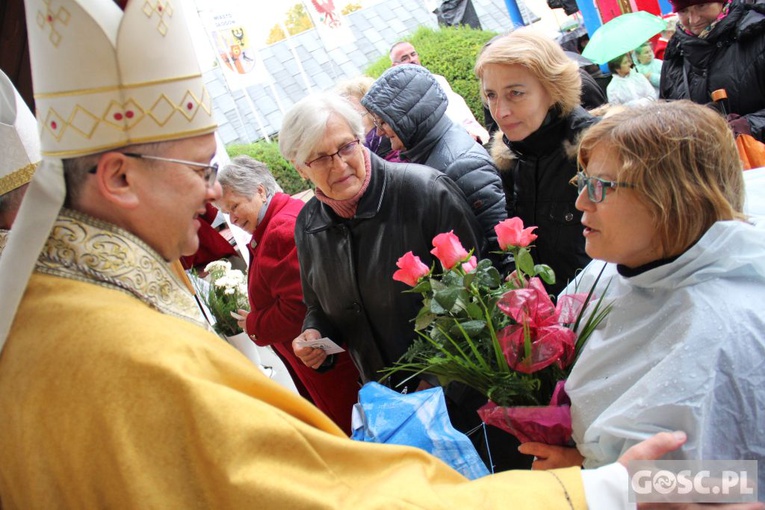 Pielgrzymka Róż Żywego Różańca do Rokitna