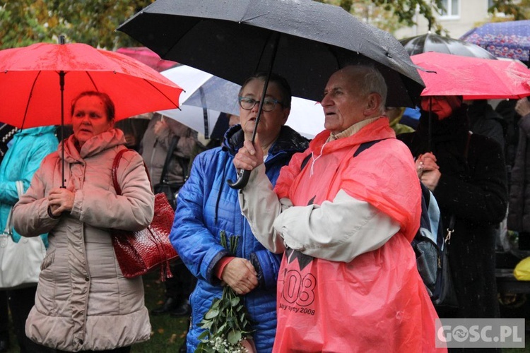 Pielgrzymka Róż Żywego Różańca do Rokitna