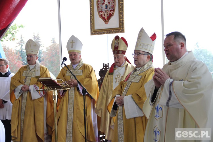 Pielgrzymka Róż Żywego Różańca do Rokitna