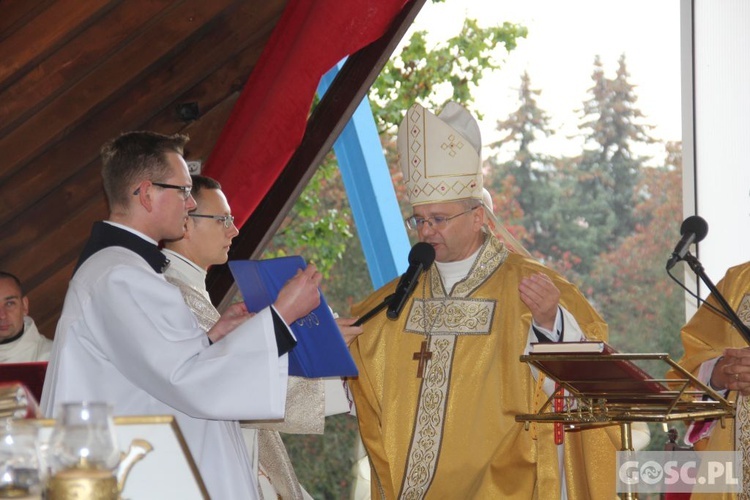 Pielgrzymka Róż Żywego Różańca do Rokitna