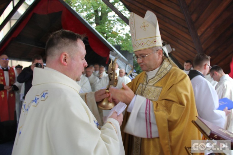 Pielgrzymka Róż Żywego Różańca do Rokitna