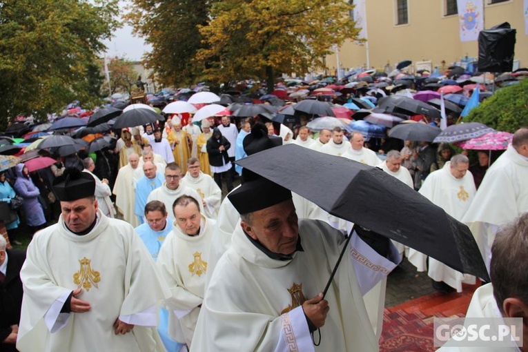 Pielgrzymka Róż Żywego Różańca do Rokitna