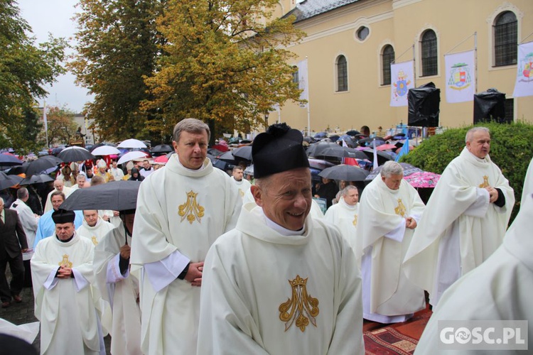 Pielgrzymka Róż Żywego Różańca do Rokitna