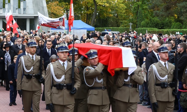 Kornel Morawiecki spoczął na warszawskich Powązkach Wojskowych
